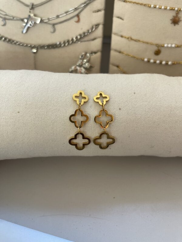 img_2680 Oorbellen Triple Clover Goud