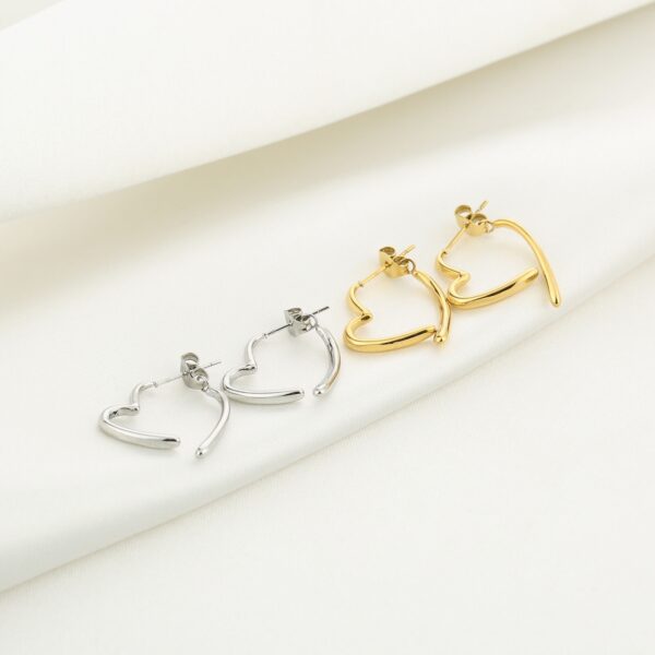Oorbellen Falling Heart Zilver